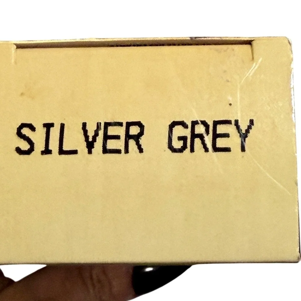 Ugly Duckling LosAngelesProfessional Hair Color Cream Silver Grey 3.5oz ArganOil